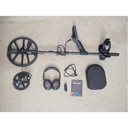 Minelab Equinox 900 Metal Detector Second Hand