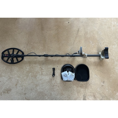 Minelab X-Terra Elite Metal Detector Second Hand